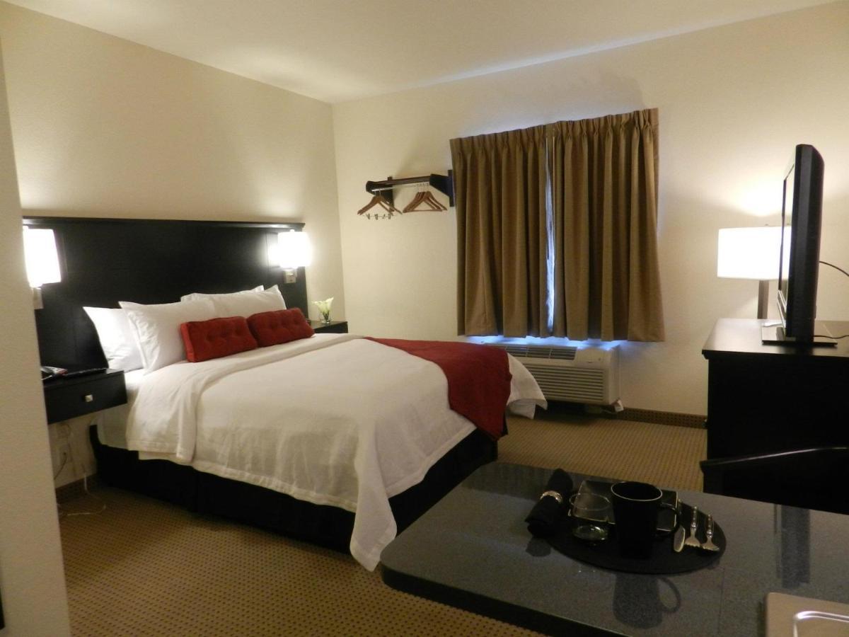 Black Gold Suites Tioga Dış mekan fotoğraf